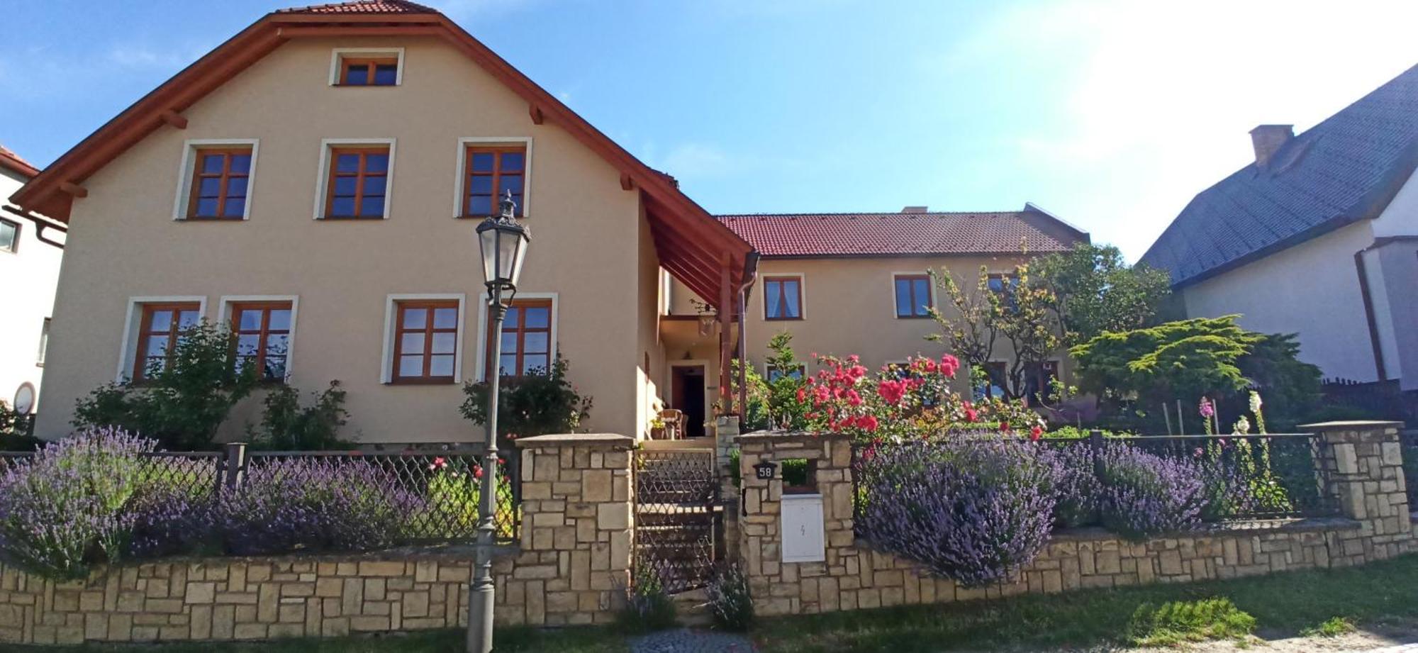 Domus Noe58 Homestay